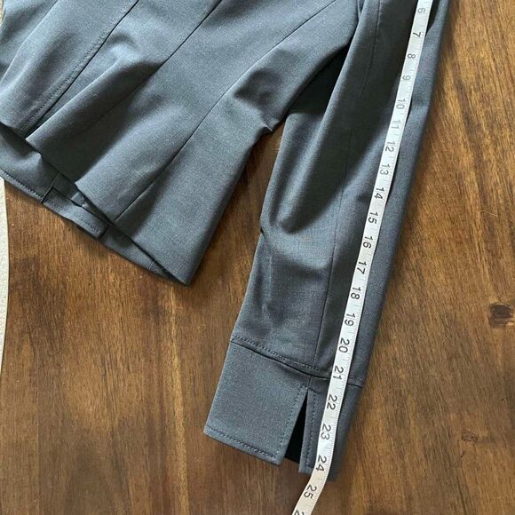 WWORTH Gray Wool Long Sleeve Button Down  Blazer size 8 - Picture 14 of 16